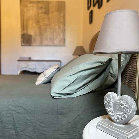 Chambre Familiale Avec Terrasse Aux Portes Du Verdon Apartment Trigance Ngoại thất bức ảnh