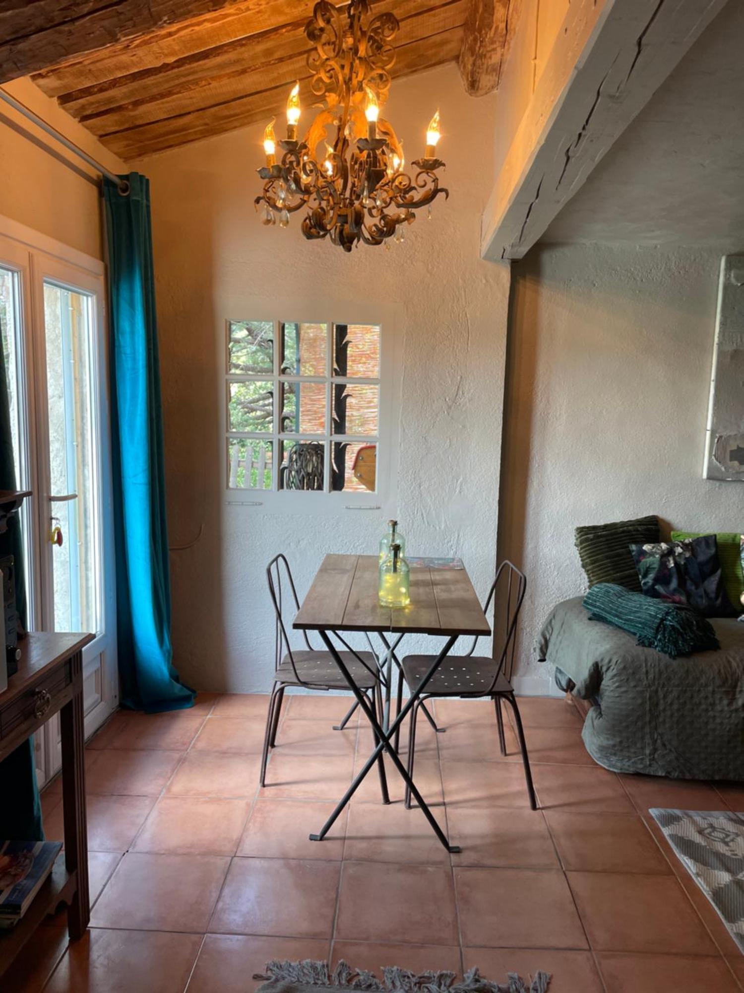Chambre Familiale Avec Terrasse Aux Portes Du Verdon Apartment Trigance Ngoại thất bức ảnh